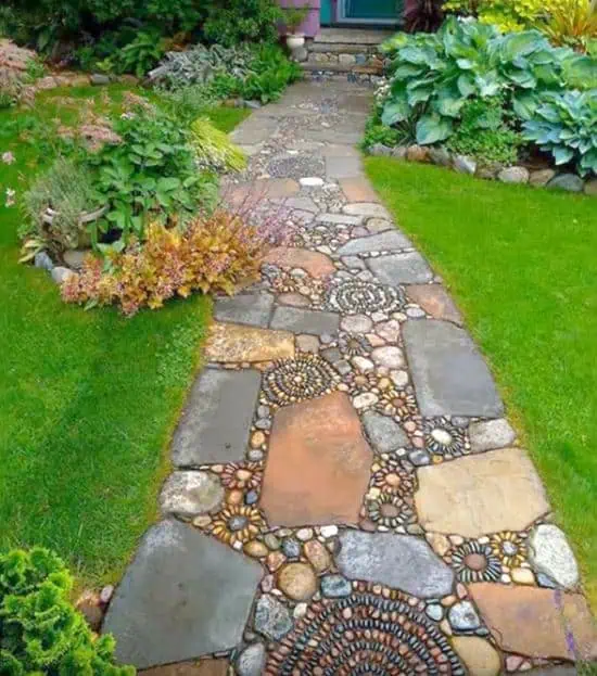 Creating Art With Pebbles Creating Art With Pebbles