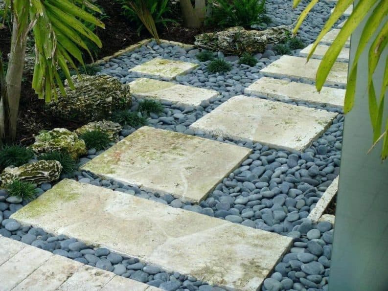 How To Use Stones, Pebbles And Rocks In Your Garden