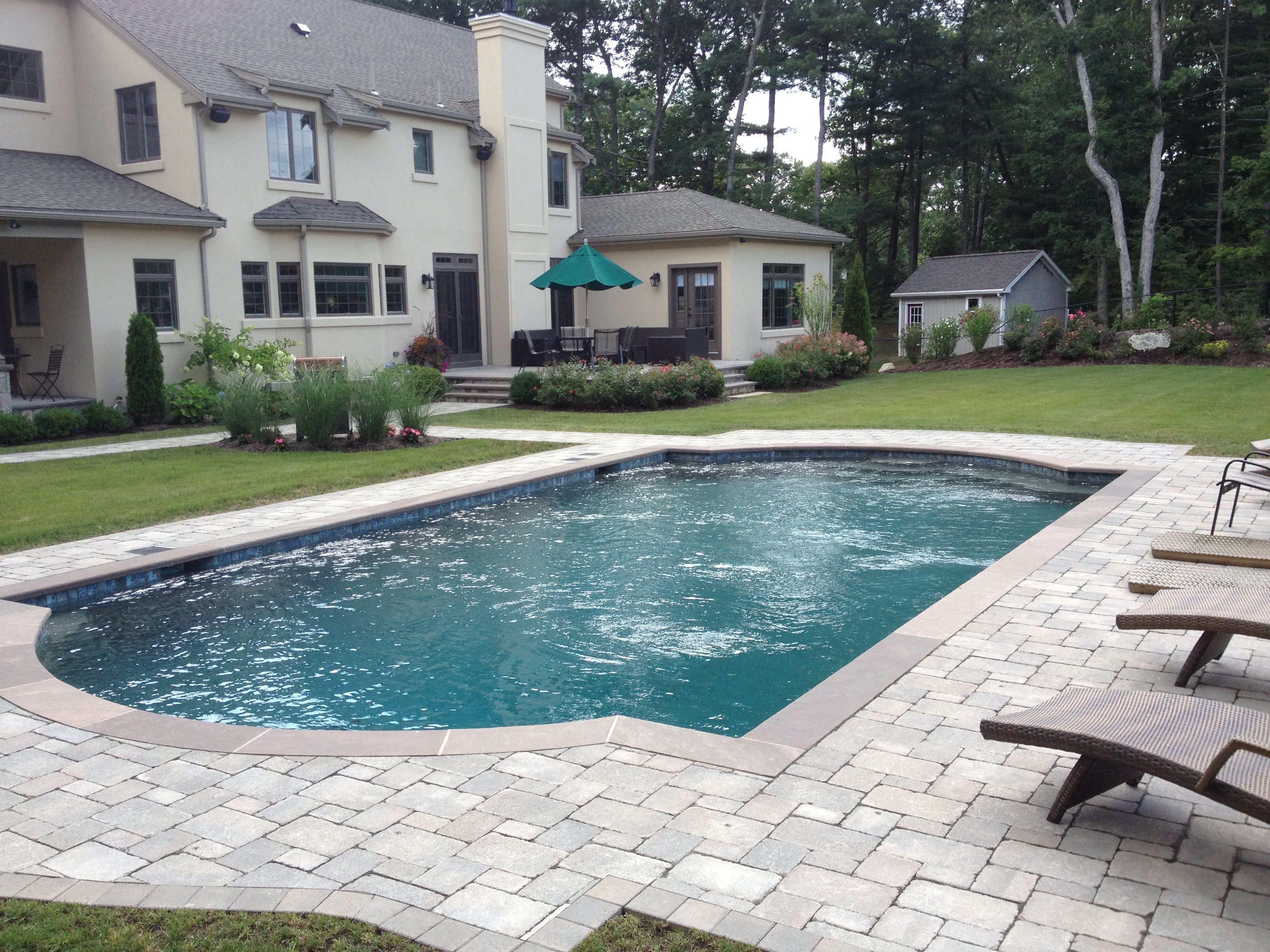 Paving The Pool Area For Entertaining