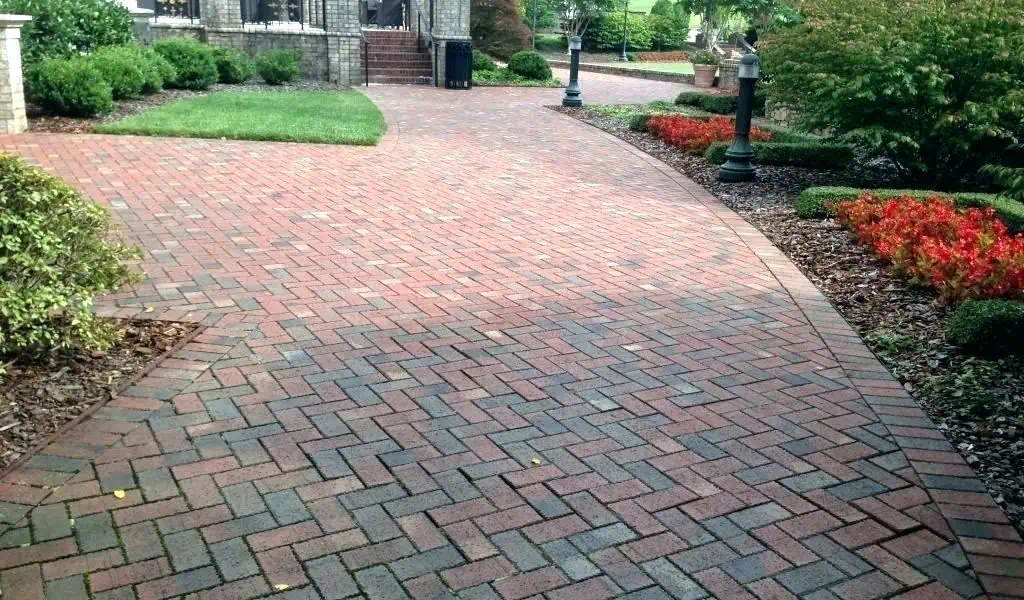 45 deg Herringbone Brick Pattern Drive