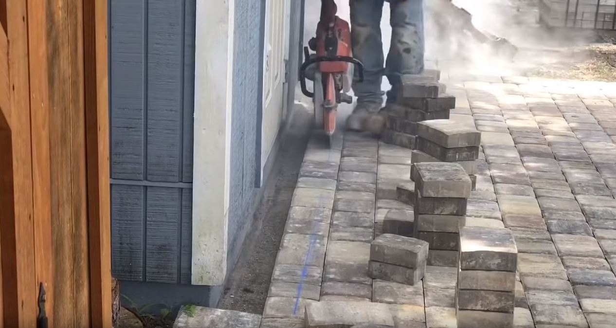 Using A Brick Cutter To Allow Boarder